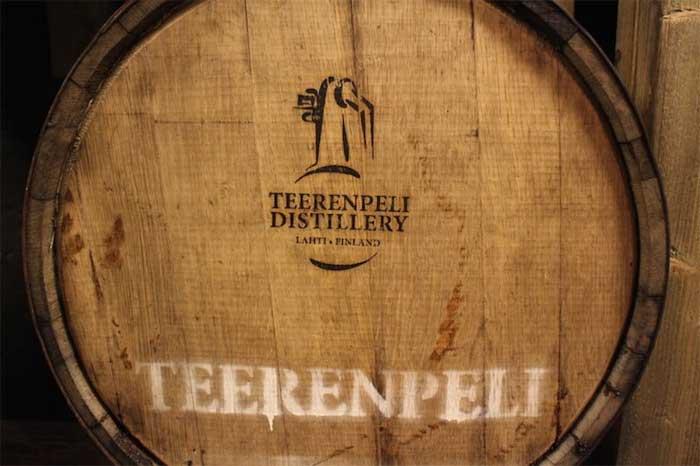 Ohjattu Pellolta pulloon -tislaamotasting Teerenpelissä