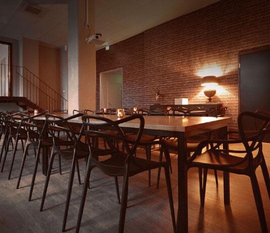 Sasor Wineroom & Lounge avasi ovensa – Uusi juhlapaikka Sorsapuiston äärellä