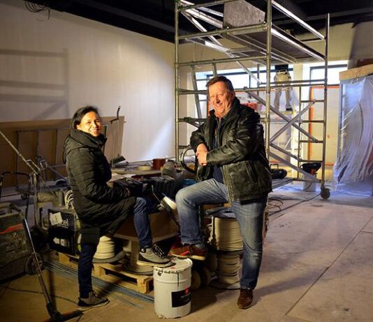 Uusi viinibistro Tampereelle – Winebridgen vetäjinä maailmankuulu viinikonkari ja kokki