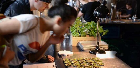 Pintxoviikko 2025 - Tampereen isoin ruokafestivaali on myös afterwork-tapahtuma ja baarikierros