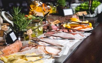 Grand Hotel Tammerin Super Breakfast on huikean runsas brunssityylin aamiainen