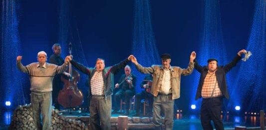 Vanhoja poikia -esitykset TTT-teatterissa Tampereella.