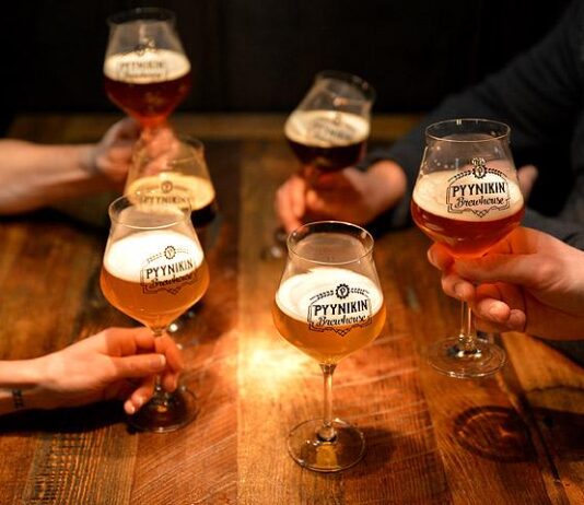 Pyynikin Brewhousessa ohjattuja ja omatoimisia tastingeja ruoalla ja ilman