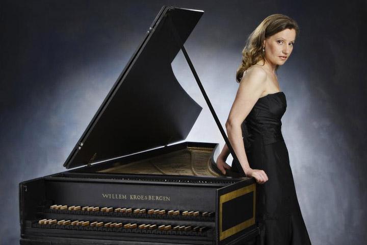 Elina Mustonen konsertti © Heikki Tuuli