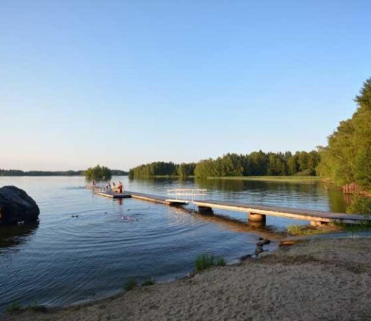 Luttusen uimaranta Akaan Viialassa