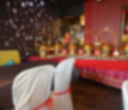 Intialainen ravintola Tampere - Star & Moonlight: buffet-ruokailu