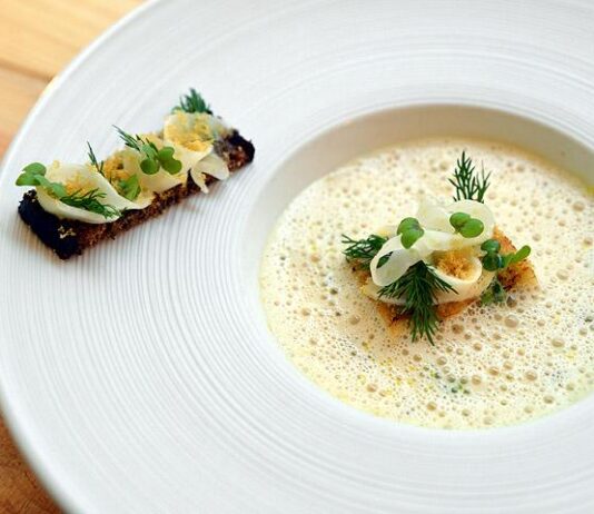 Muhkeita talvisia makuja ja leikkisyyttä Henriksin uudella listalla