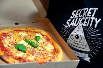 Pizzaa Tampereella – Secret Sauceity Kievari Kaksissa Kasvoissa