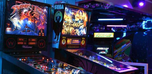 Flipperi Tampere - Tampereen pelibaarit ja flipperihallit
