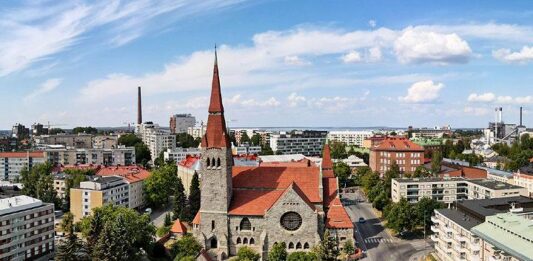Tampereen Tuomiokirkko – Kohokohdat esittelee Tampereen upeimmat nähtävyydet