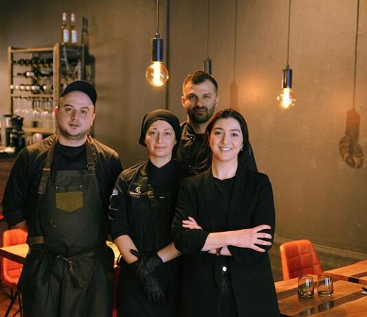 Georgialainen ravintola Tbilisi avasi Kuninkaankadun kävelykadun äärelle Georgialainen ravintola Tbilisi Tampereella – Uusi ravintola Kuninkaankadulla.