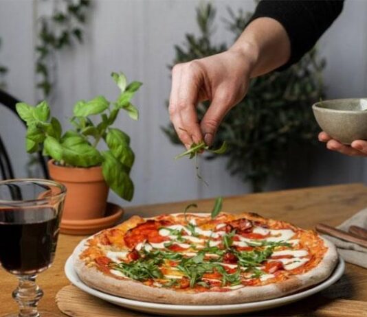 Pizza Tampere - Rosso Ilves