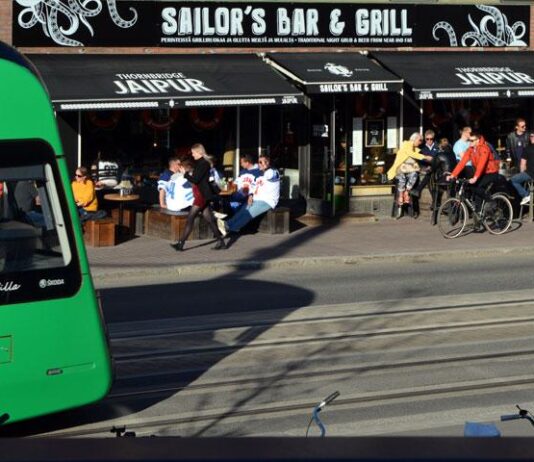 Parhaimmat baarit lähellä ratikkapysäkkejä