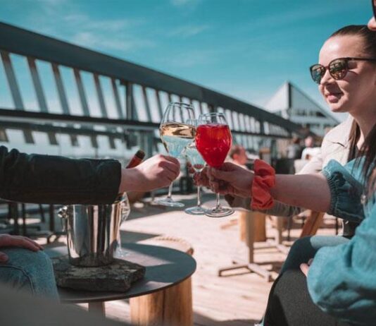 Laawu Rooftop Terrace - hotellin kattoterassi Tampereen keskustassa