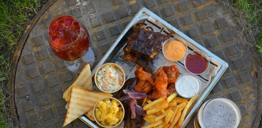 Groove Bar & BBQ Tampere, Hallila, Baari ja Ravintola