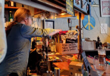 Huurupiilosta on hyvä startata tutustuminen Kalevan yöelämään Kalevan parhaat ravintolat - Huurupiilo Tampere