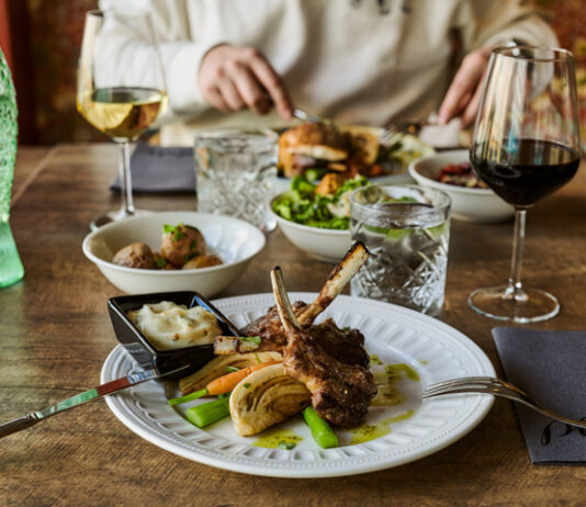 Tampereen keskustan uutuusravintolat – Kesä toi Kyttälän ravintolakortteleihin uusia makuja Ravintola Plate Tampereella