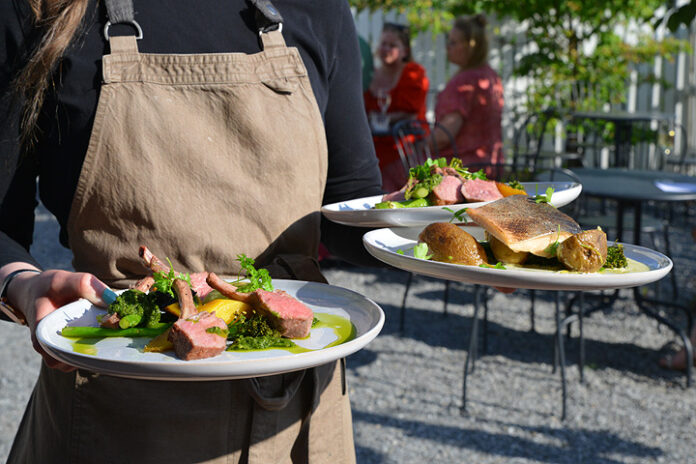 lillan-puutarhajuhla11 Kesälounas Tampereella - Lillanin kesälounas ja a la carte