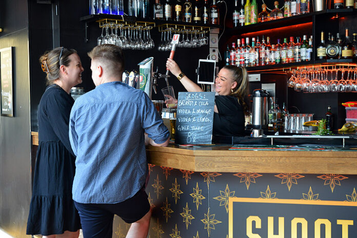 shooters heli luukkonen asiakkaat kohokohdat After Work Shooters Bar