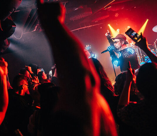 Selaa yökerhot ja musiikkiklubit Tampereella Tampereen Ihkun keikat