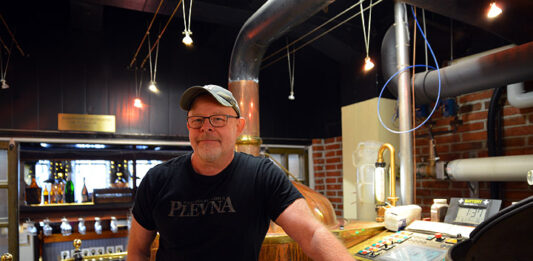 Panimokierros ja tasting Koskipanimolla ja Panimoravintola Plevnassa