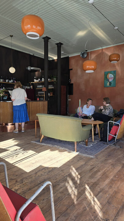 Viinibaari Airo, Tampere