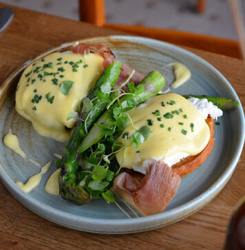 Uudistuneen Henriksin ruokalista toi mukavan yllätyksen brunssin ystäville