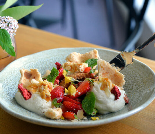 Laukossa nyt myös à la carte -annoksia – Laukon kartanon ravintola uudisti tapahtumapäivien ruokailuvalikoimaa