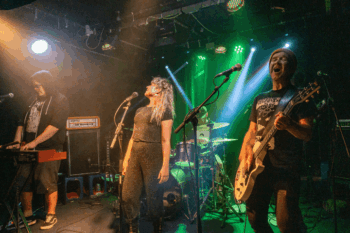 Kirjasto on PUNK: Roskis ja Purkkapäivä