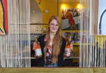 Inezin ravintolapäällikkö kaataa kovaa ja korkealta – sidra natural muutti Sara Suihkosen käsityksen siideristä Espanjalainen ravintola Tampereella