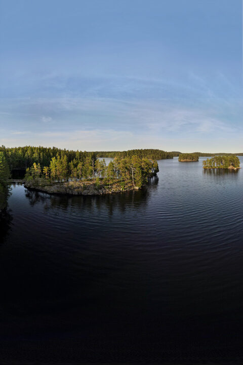 Roninmaan laavu Pukalajärven rannalla on hieno luontokohde Pirkanmaalla lähellä Tamperetta.