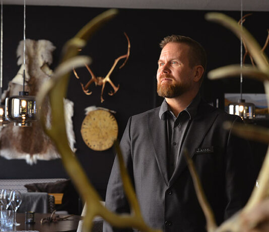 Lasse Haapa laajentaa Dabbalissa ruokakokemusta viinillä – keittiöuralle aikonut löysi kutsumuksensa salin puolelta