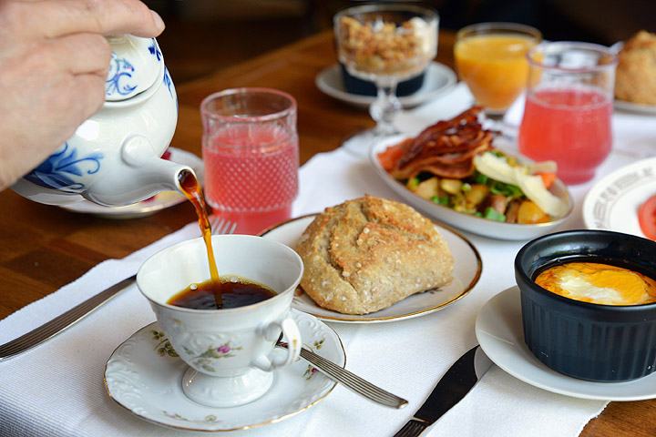 Cafe Kartanon brunssi. Kuva: Ronja Honko, Kohokohdat.fi