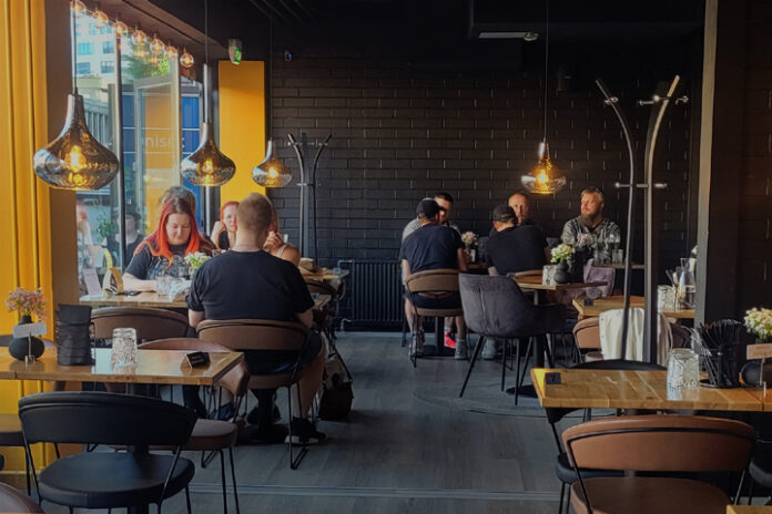 Tampereen parhaat burgerpaikat esittelevässä jutussa kerromme missä Tampereen keskustassa kannattaa syödän hampurilaisia.