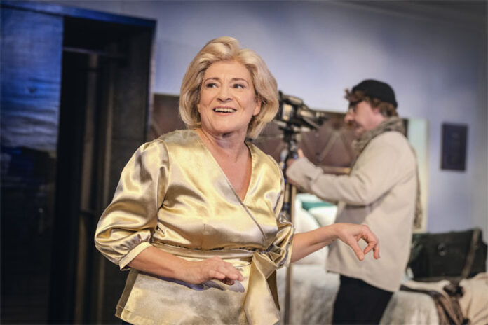 Avioliitto on ikuista -esitykset TTT Avioliitto on ikuista -esitykset TTT