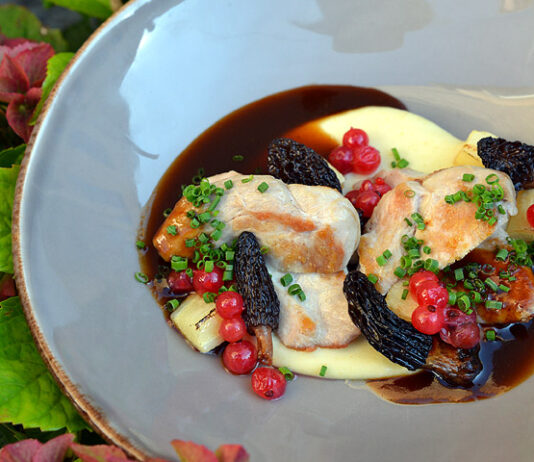 Peltopyy pyrähti suosikkiannokseksi – Tiiliholvin syksy on satokauden, kalansaaliiden ja riistan juhlaa