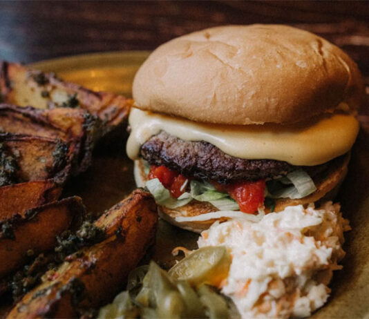 Zarillon Burgertiistai – Klassikkoburgerateriat edullisesti