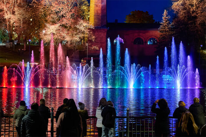 tampereen-valoviikot-tanssivat-vedet Tampereen Valoviikot, Tanssivat vedet.