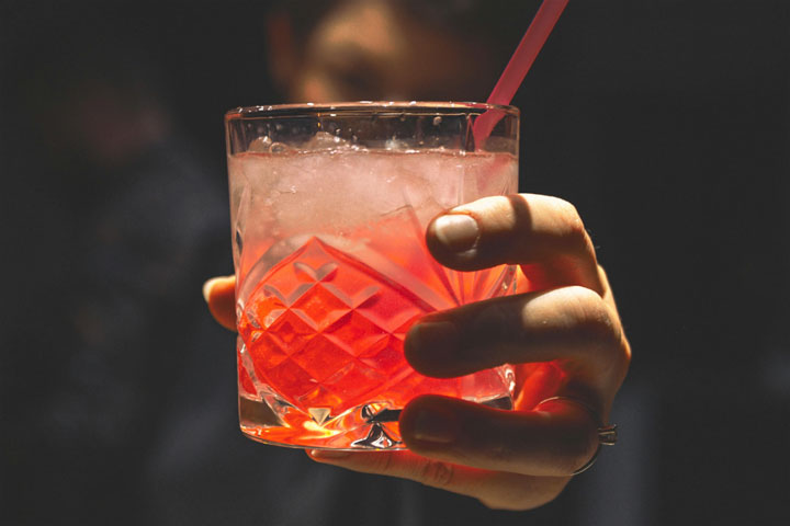 Lama Cocktailbaari - Uusi baari Tampereella Petsamossa Kalevan kaupunginosan lähellä.