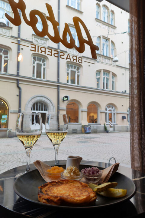 Blinejä Tampereella, Ravintola Astor. Kuva: Essi Piira.