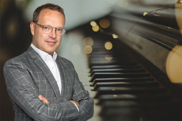 janne-viitaniemi-viinibistrossa