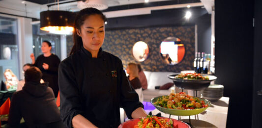 Purebite Lounge on uusi juhlatila Tampereen Tammelassa. Synttärit thaimaalaisin herkuin.