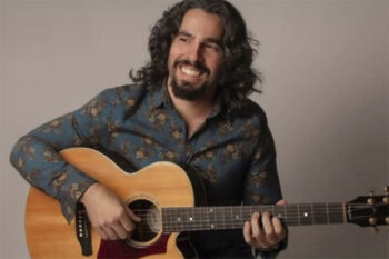 Lucas Imbiriba – Guitar on Fire