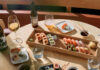 Sushibar+Wine avautuu Tampereelle – pöytiintarjoiltuja annoksia ja viinibaaritunnelmaa Sushibar & Wine on uusi ravintola Tampereen keskustassa Hallituskadulla.