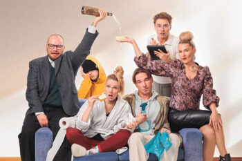 Nelinpeli -kesäkomedia Kangasalan Kesäteatterilla