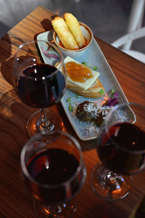 Winebistro 1910 Tampere, kolmen viinin ja tapaksen viinitasting