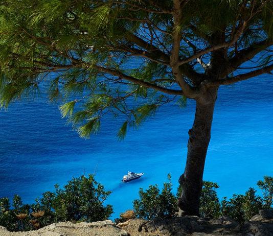 Lefkadan rannat tyrmäävät kauneudellaan