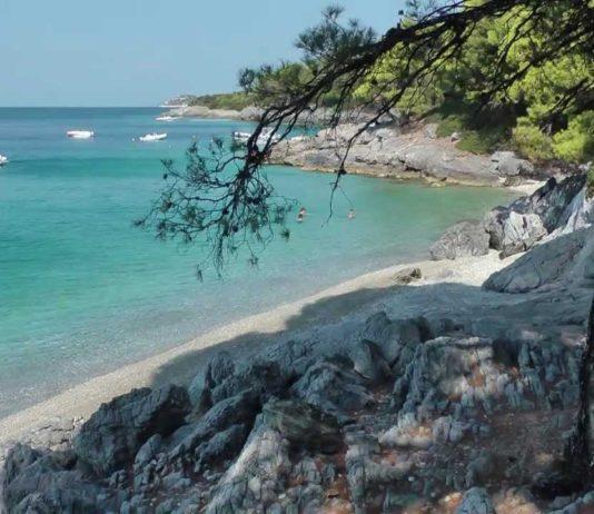 Andrines on yksi Skopeloksen paratiisirannoista