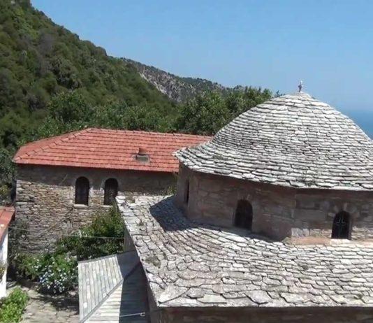 Evangelistrian luostari Skiathoksen pohjoisrannikolla