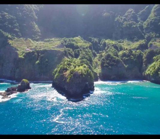 Huikea Porto Monizin ja Sao Vicenten välinen rannikkotie